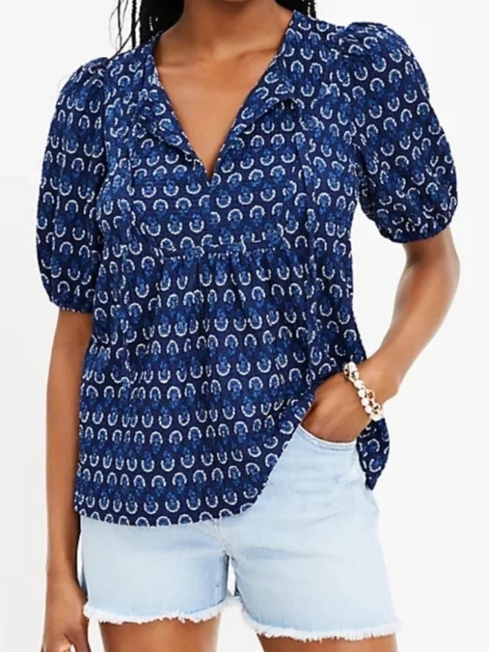 Loft Navy & White Floral Puff Sleeve Tie Neck Top ** Size Large